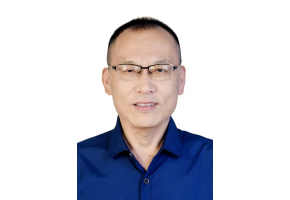 陈如毅 中文系系主任